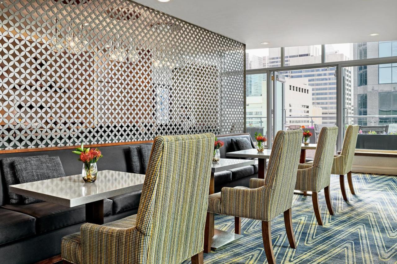 Sheraton Suites Calgary Eau Claire Exterior foto