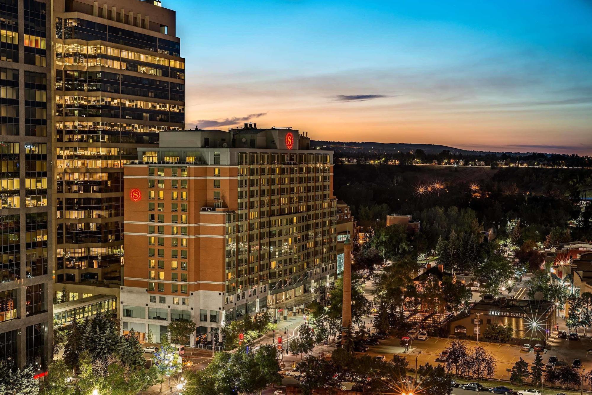 Sheraton Suites Calgary Eau Claire Exterior foto